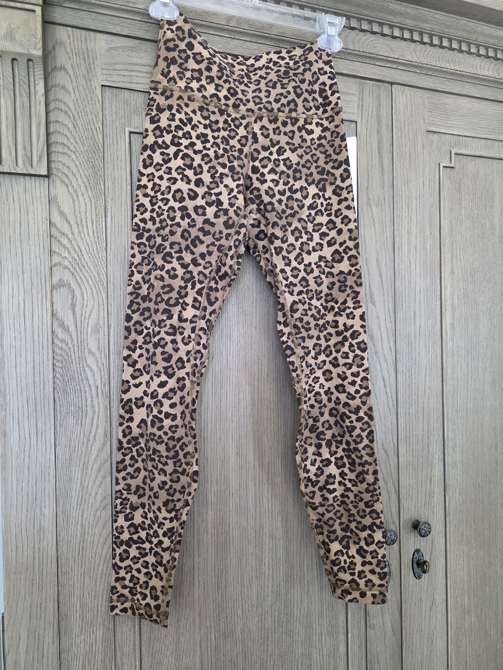 lululemon Leopard Print High-Rise Leggings - Size 6 Inseam 28"